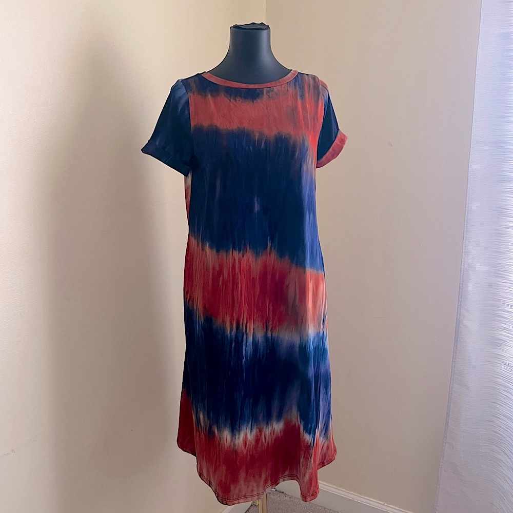 Tie-dye knee length tshirt dress w/pockets!!